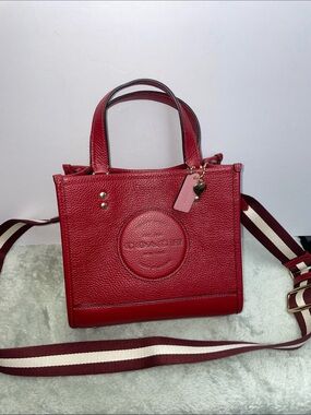 NWT Coach ‘Dempsey’ Leather 22 Tote W/Heart Charm